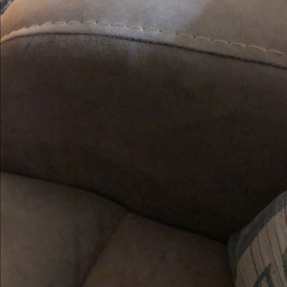 Meet your Posher, Michelle - Picture 1 of 1